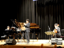 トランペットの演奏も